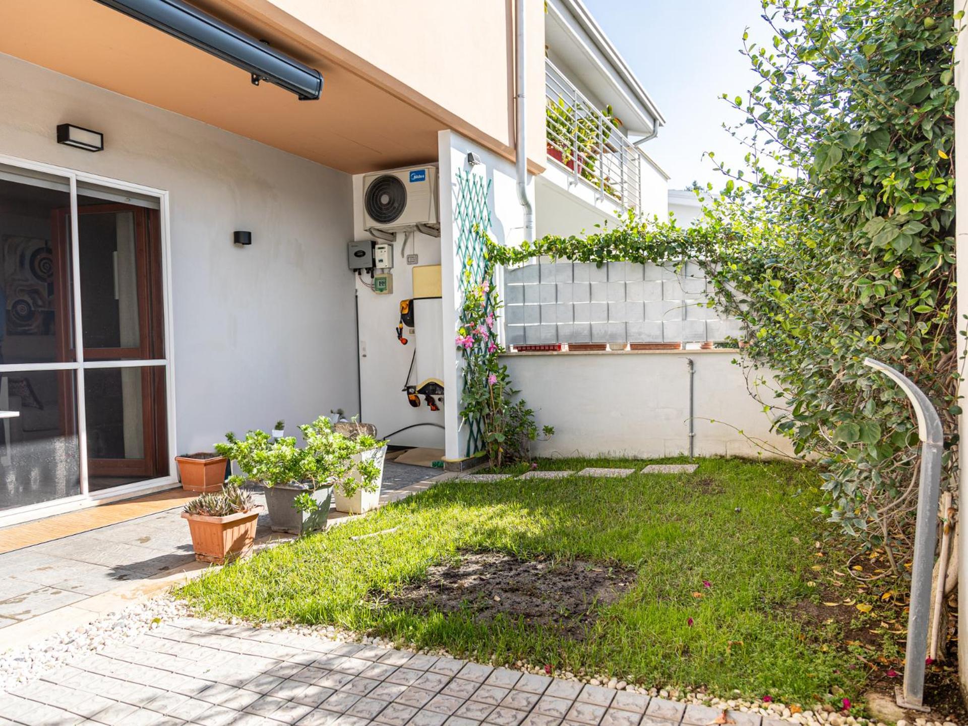 Frattocchie Mrb Real Estate - Maison Ludovica - Monolocale Moderno Con Giardino מראה חיצוני תמונה