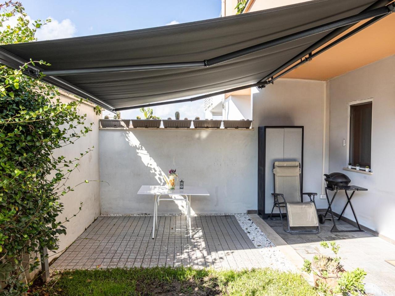 Frattocchie Mrb Real Estate - Maison Ludovica - Monolocale Moderno Con Giardino מראה חיצוני תמונה